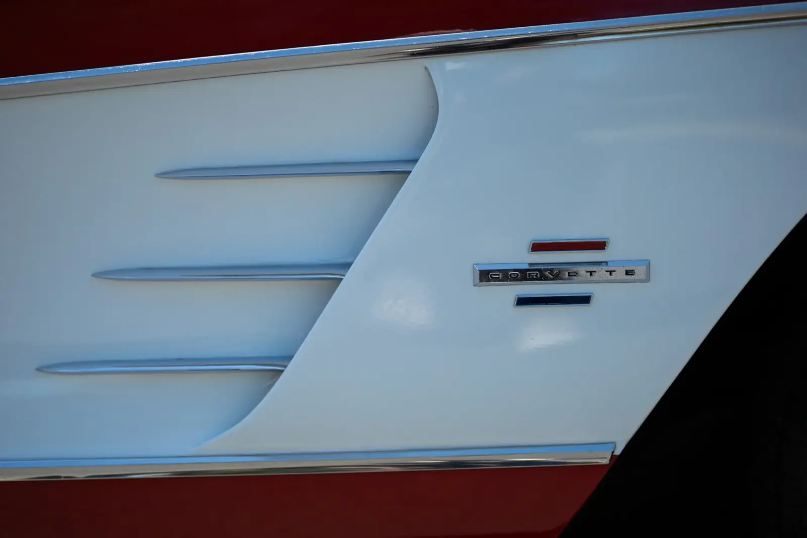 Ermine White cove on the 1961 Corvette
